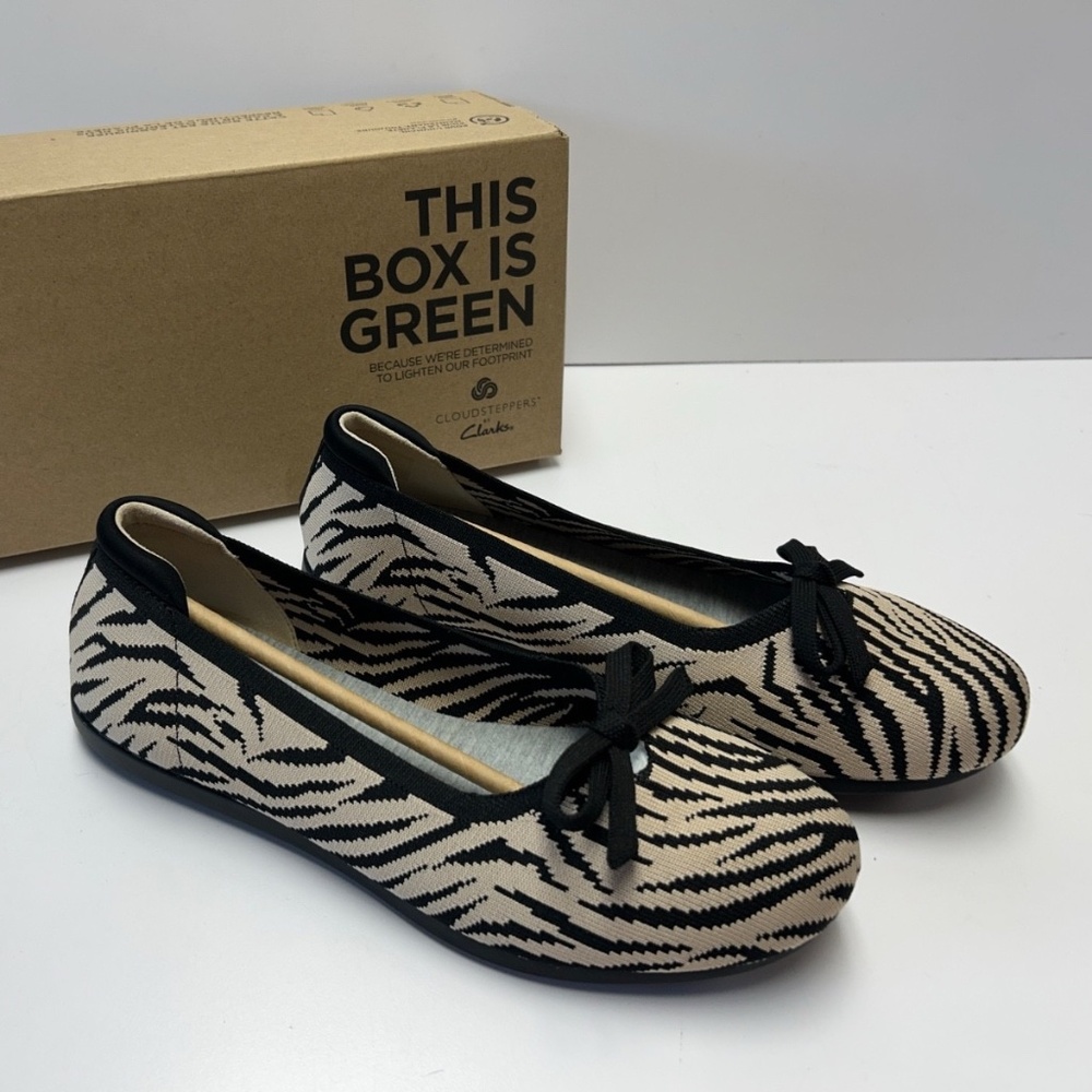 NIB Clarks Carly Hope Ballet Flats Slip On Animal Print Cloudsteppers Shoes 9W